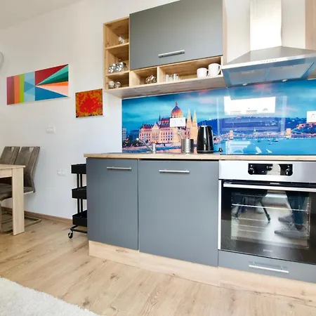 Premium By Hi5 - Penthouse + Rooftop